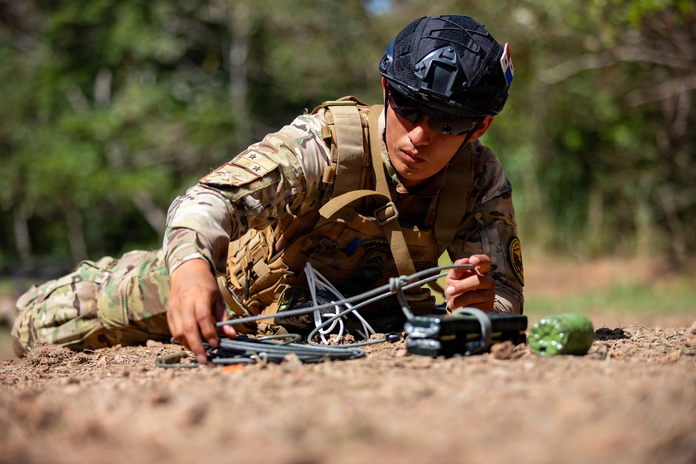 U.S. Marines and Panamanian Partners train on identifying explosive hazards