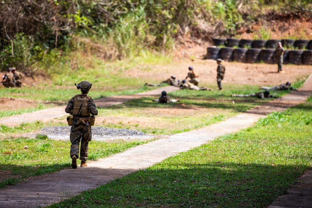 U.S. Marines and Panamanian Partners train on identifying explosive hazards