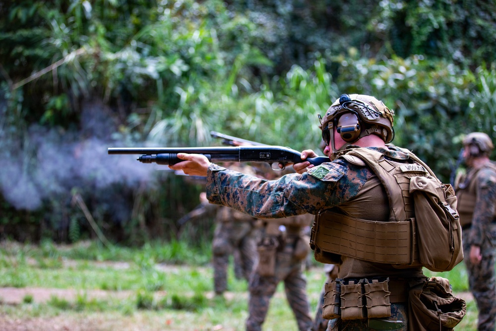U.S. Marines and Panamanian Partners train on identifying explosive hazards