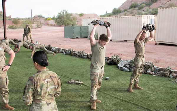 Arizona Army National Guard Soldiers Compete in State Best Warrior Competition