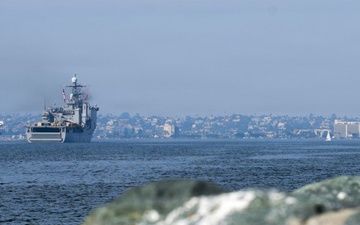 Task Force Ashland Marines, Sailors Depart San Diego Aboard USS Ashland