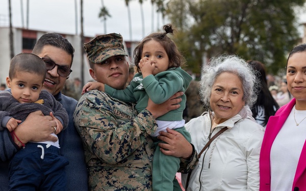 Task Force Ashland Marines and Sailors Bid Farewell Prior to Deployment