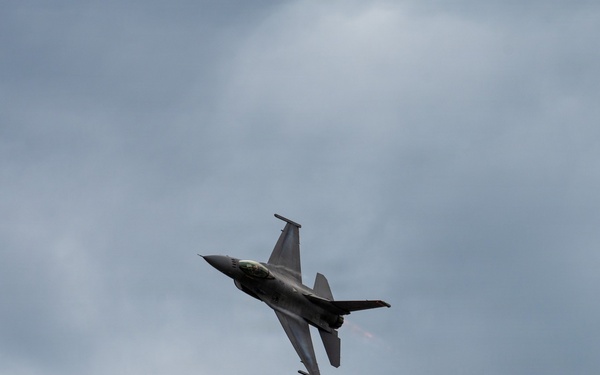 Trained, Ready, Certified: F-16 Viper Demonstration Team performs certification flight at Shaw
