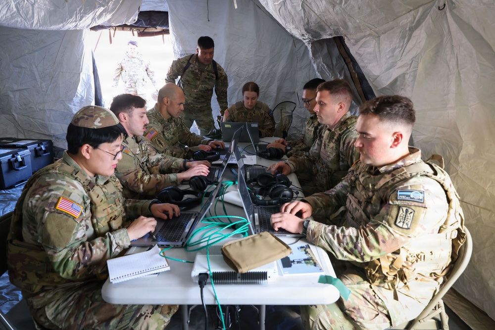 Language as a Weapon: 500th MIB-T Competes at Best Linguist Competition