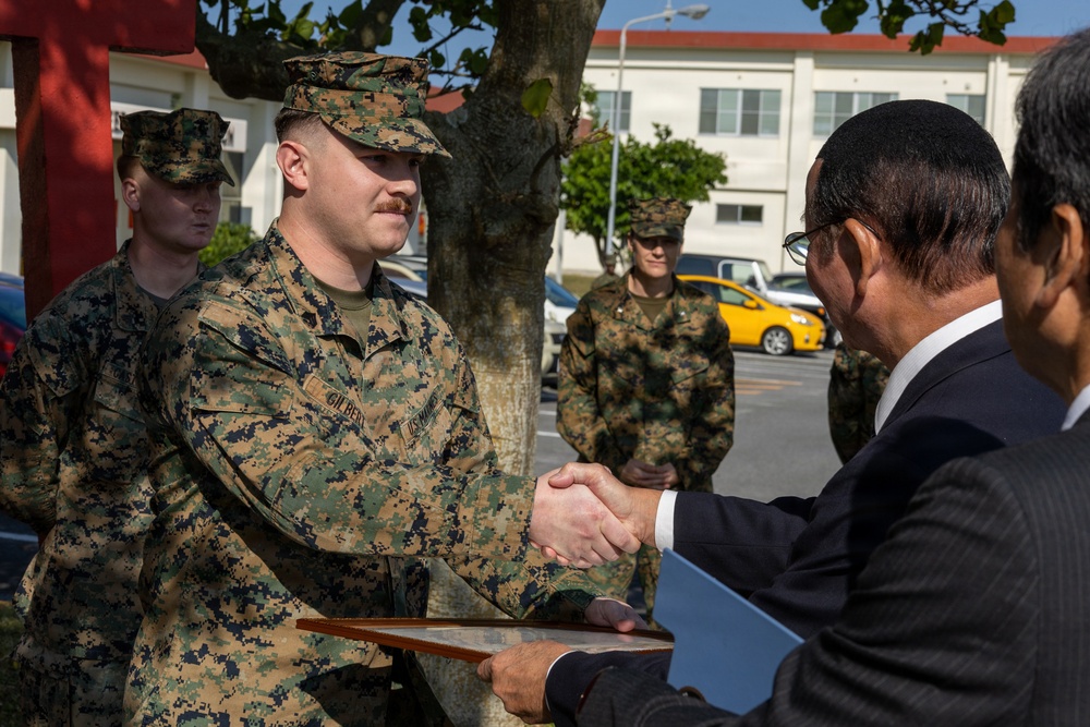 9th ESB Marines Awarded by Kin Town Mayor