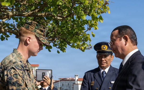 9th ESB Marines Awarded by Kin Town Mayor