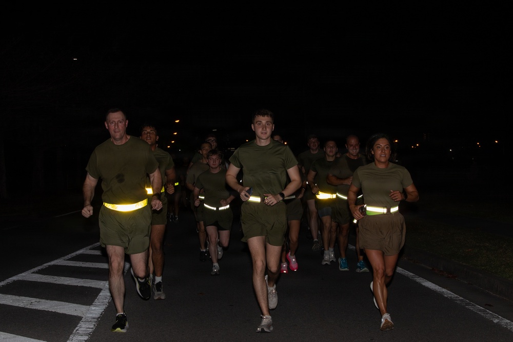 U.S. Marines with H&amp;S Company, CLR-37, Participate in a Company Run and Workout Competition