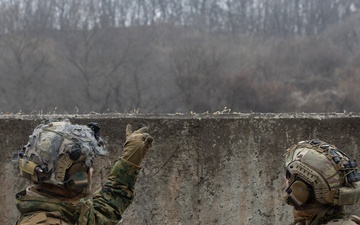Marines Conduct M67 Grenade Range and Door Breaching training during Korea Viper 26.2