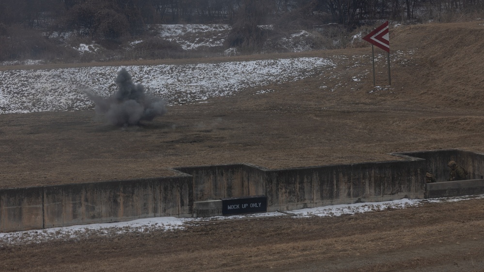 Marines Conduct M67 Grenade Range and Door Breaching training during Korea Viper 26.2