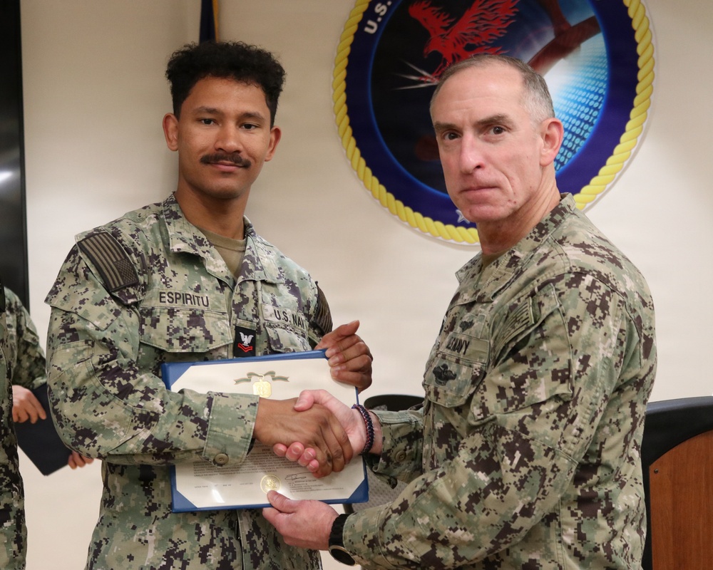 Reserve CPT CO Recognizes NIOC Pensacola Sailors for Training Support of Reserve Personnel