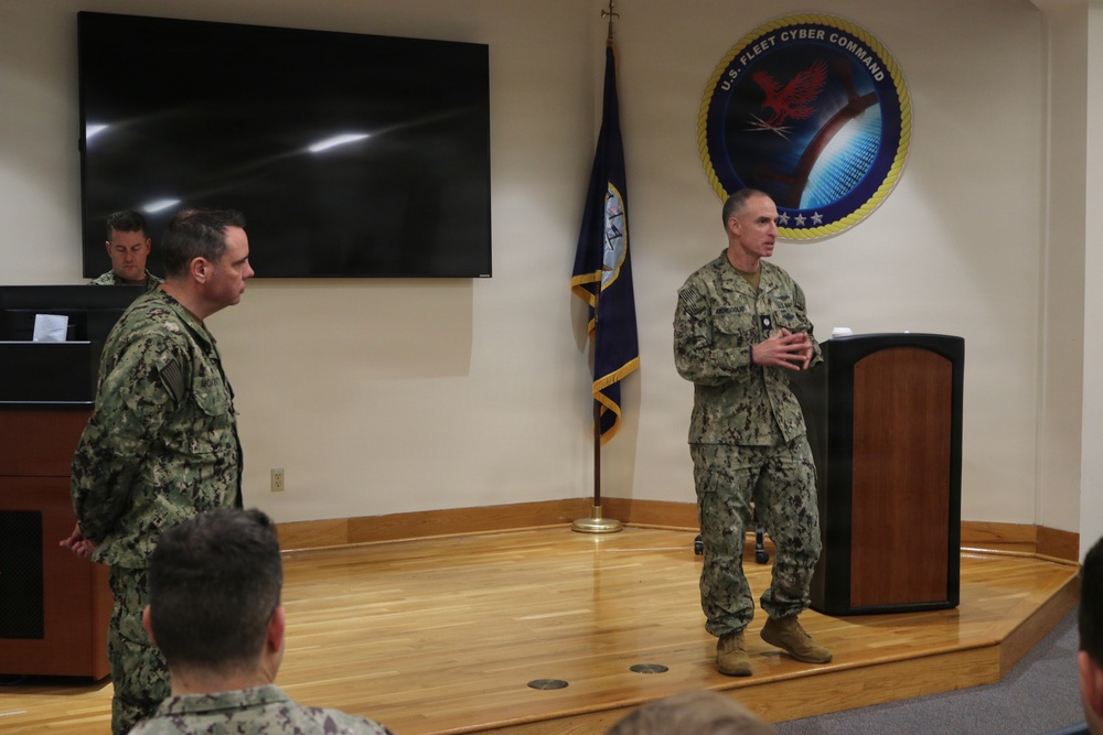 Reserve CPT CO Recognizes NIOC Pensacola Sailors for Training Support of Reserve Personnel