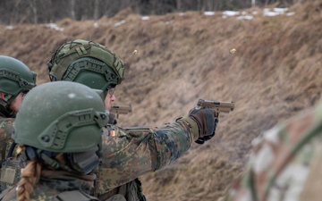 2CR Joint Small Arms Training