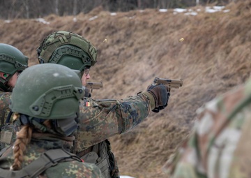 2CR Joint Small Arms Training