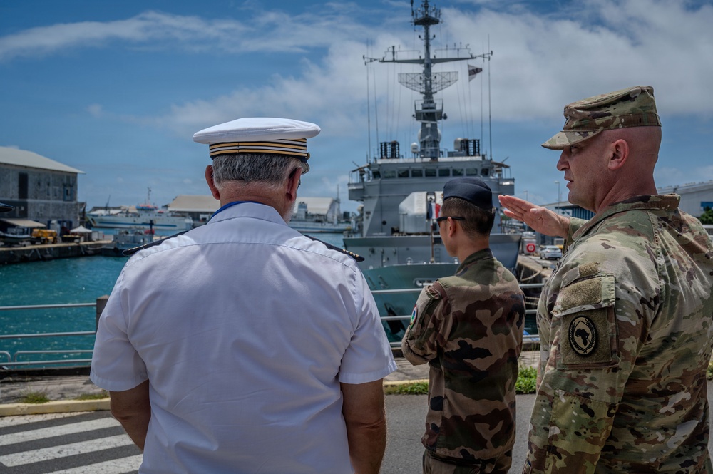 U.S.–French joint maneuver in the West Indian Ocean