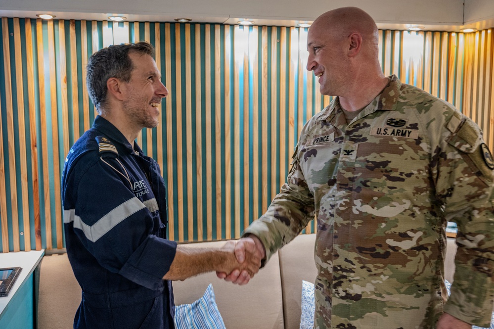 U.S.–French joint maneuver in the West Indian Ocean