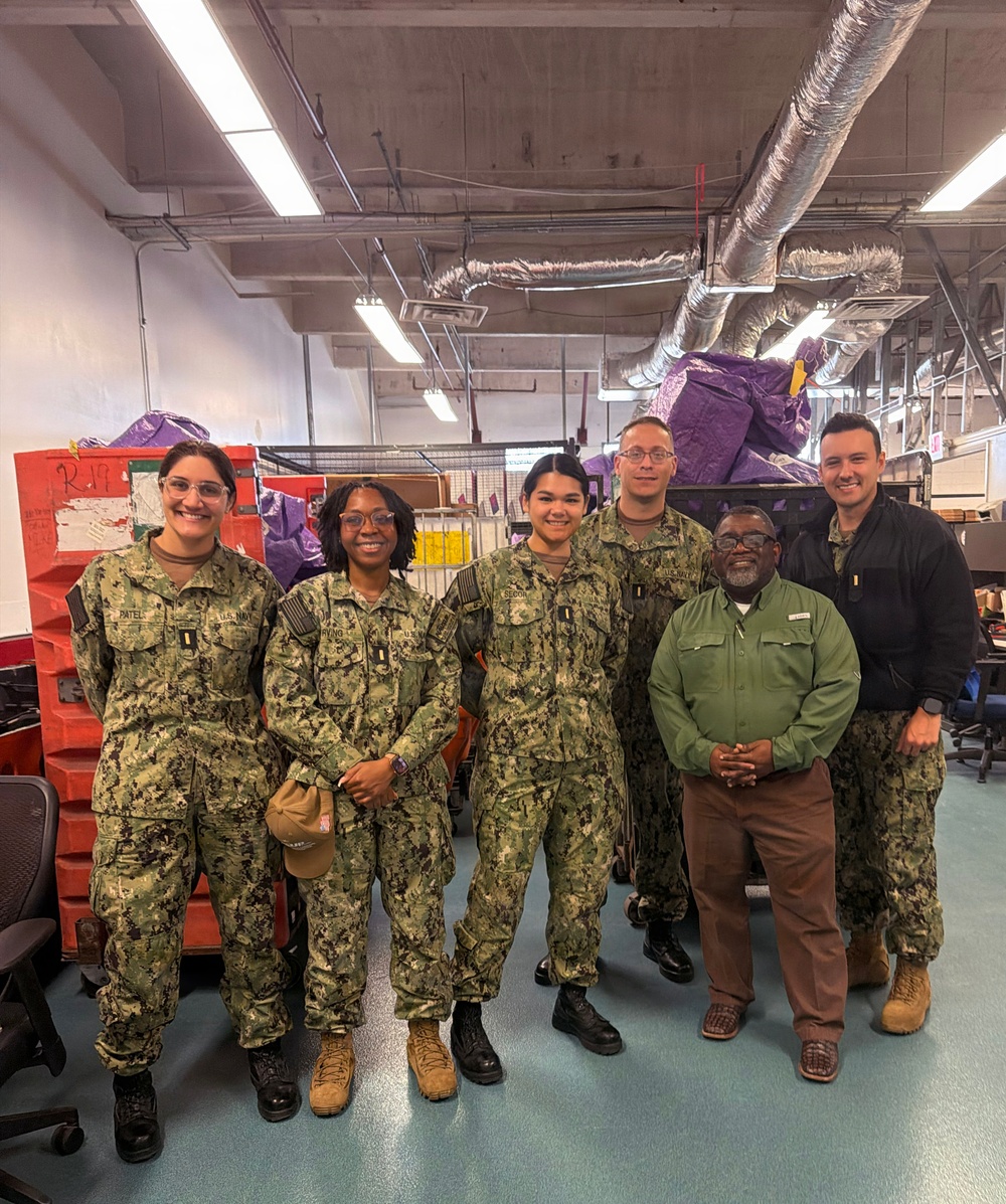 Ensigns learn about NAVSUP FLC Jacksonville's postal operations at NS Mayport