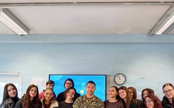 NSA Naples, Italian School Students Partner in Cultural Exchange