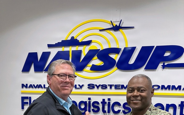 NAVSUP FLC Jacksonville executive director recognized for 40 years of service