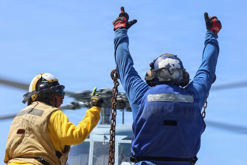 USS Thomas Hudner (DDG 116) Flight Operations