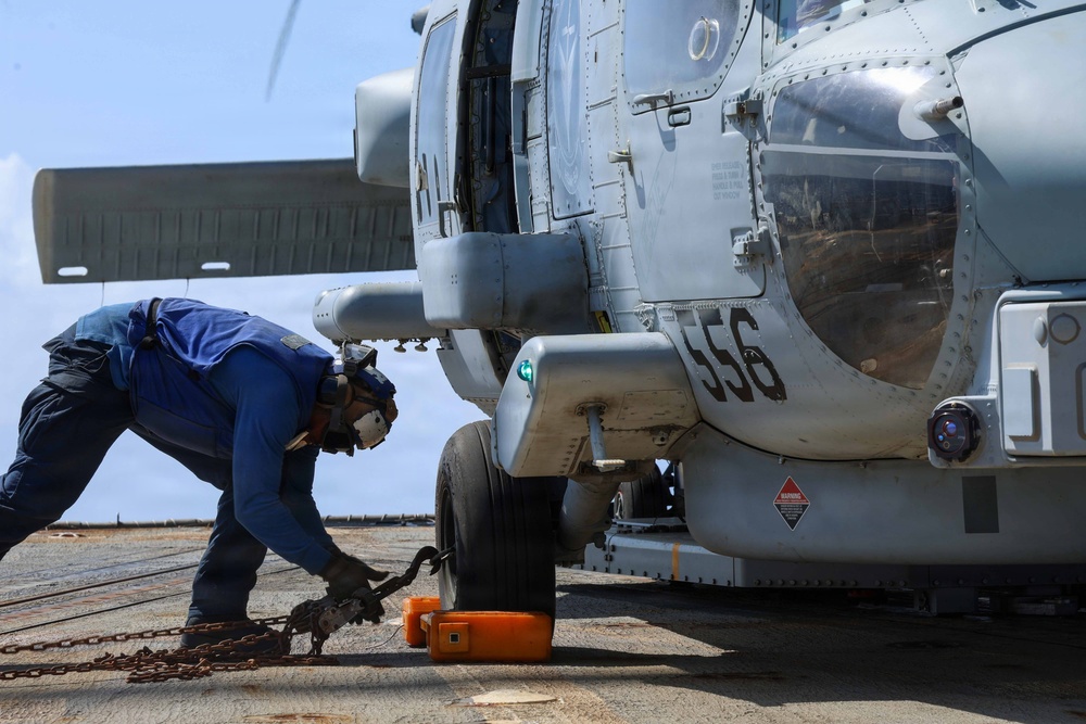USS Thomas Hudner (DDG 116) Flight Operations