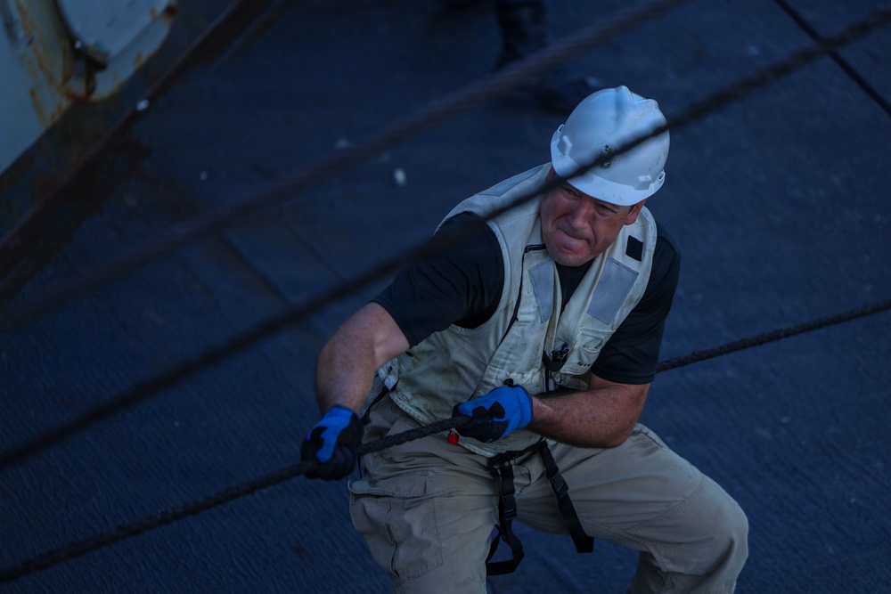 USS Thomas Hudner (DDG 116) Replenishment-at-Sea