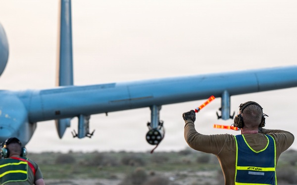 U.S. Air Force 75th Mission Generation Force Element Perform ICT, Hot-Pit Refueling Operations