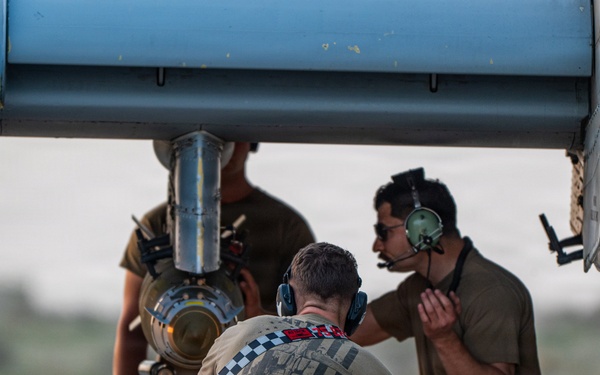 U.S. Air Force 75th Mission Generation Force Element Perform ICT, Hot-Pit Refueling Operations