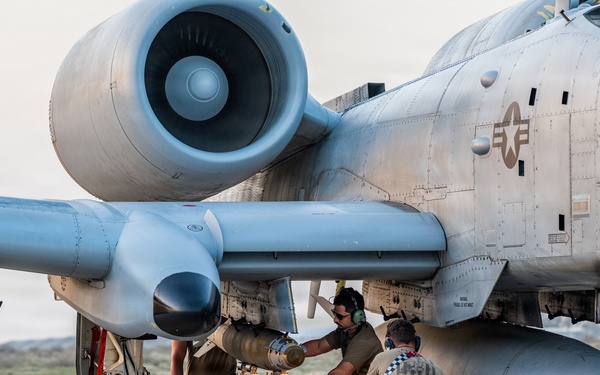 U.S. Air Force 75th Mission Generation Force Element Perform ICT, Hot-Pit Refueling Operations