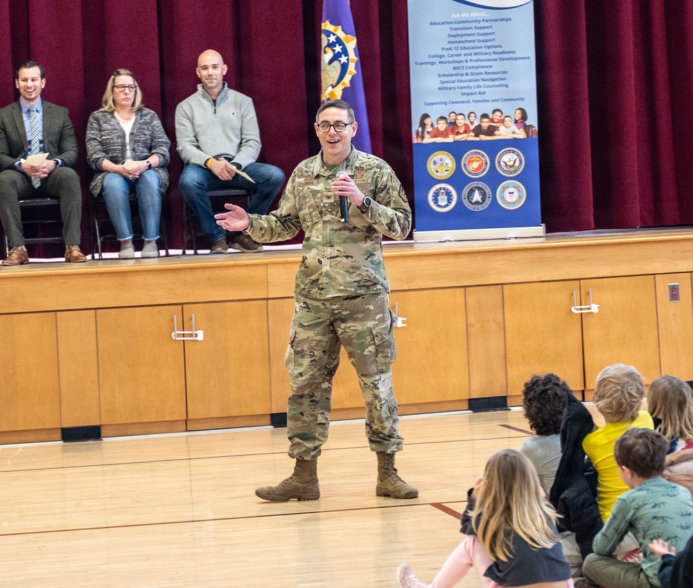 87th ABW partners with Endeavor Elementary School
