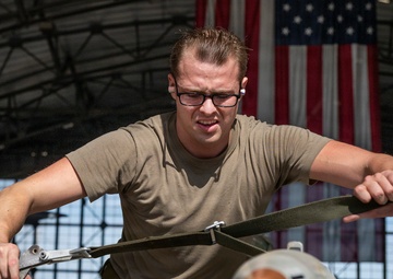 At the ready: weapons loaders battle for Q4 supremacy