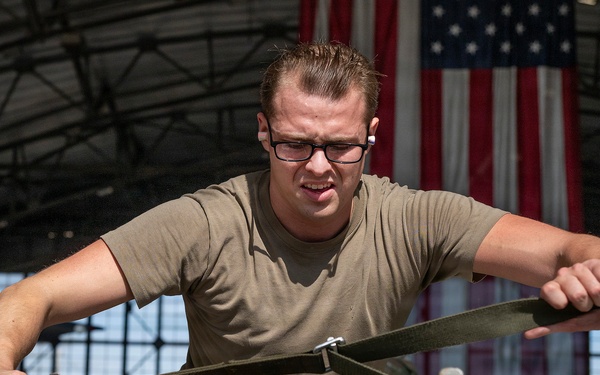 At the ready: weapons loaders battle for Q4 supremacy