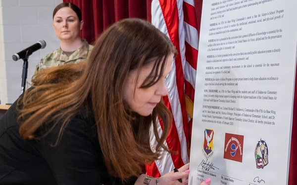 87th ABW partners with Endeavor Elementary School