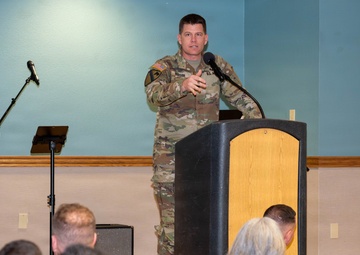 USAES commandant shares his spiritual lessons from the battlefield at FLW national prayer event