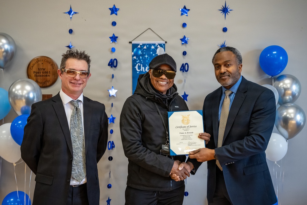 88 CEG 40-year service recognition