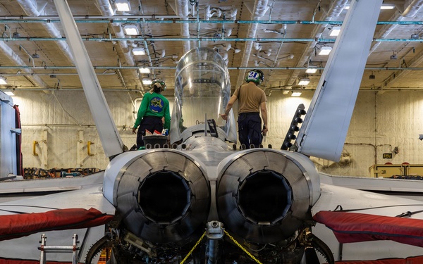 VFA-213 Routine Maintenance