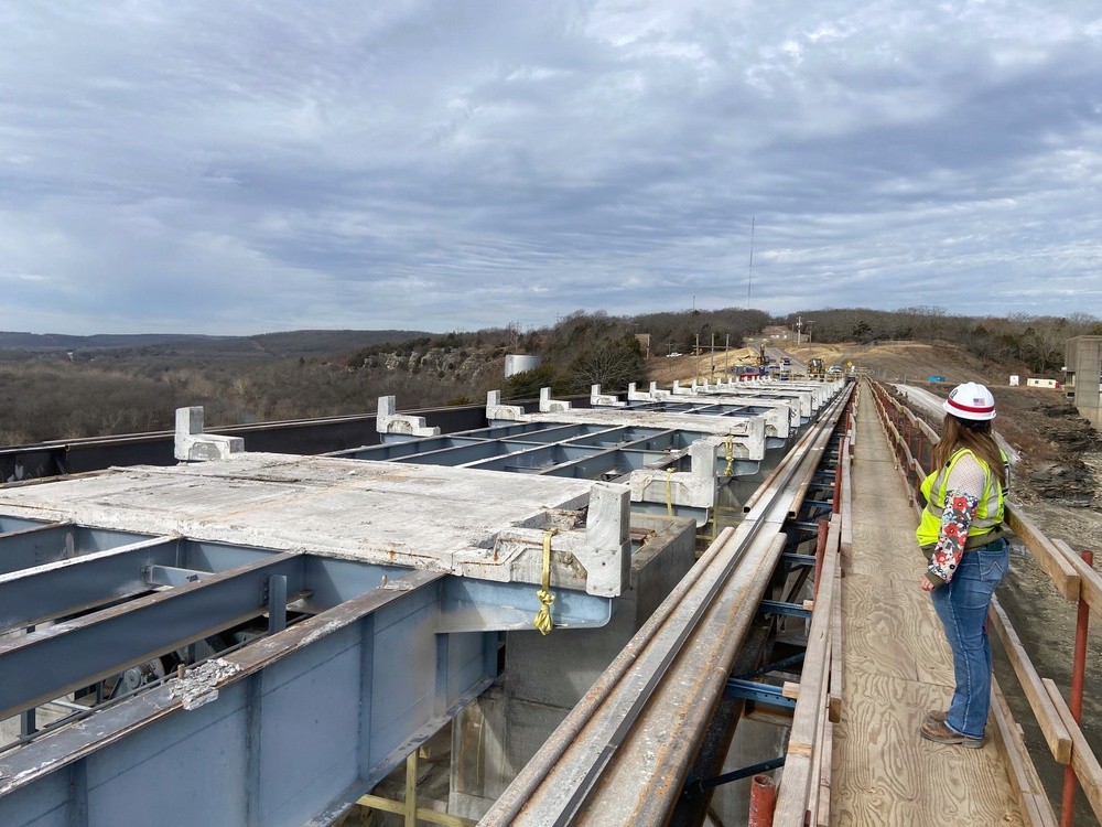 Work continues on Tenkiller spillway bridge project