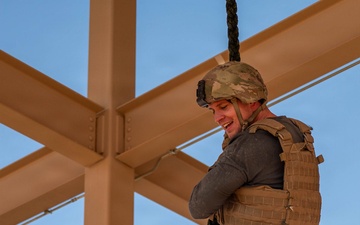 U.S. Army soldiers train on fast-rope techniques at Kirtland AFB