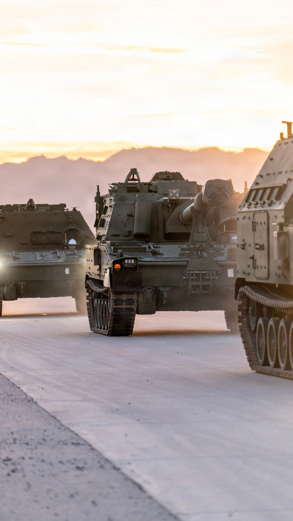 1st Armored Division Artillery Modernizes Fires with Arrival of New M109A7 Paladins