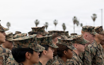 The Commandant, Gen. Eric M. Smith visits with 11th MEU Marines, Sailors
