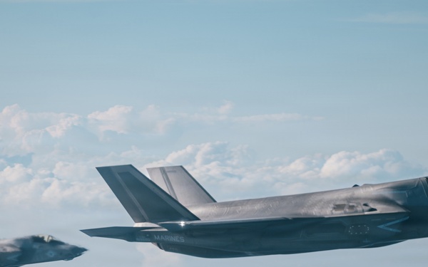 USMC F-35s refuel with the 71st ERS over SOUTHCOM AOR