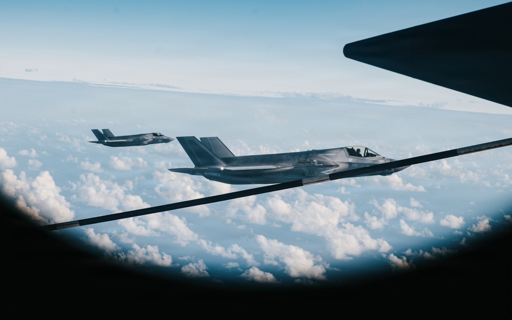 USMC F-35s refuel with the 71st ERS over SOUTHCOM AOR