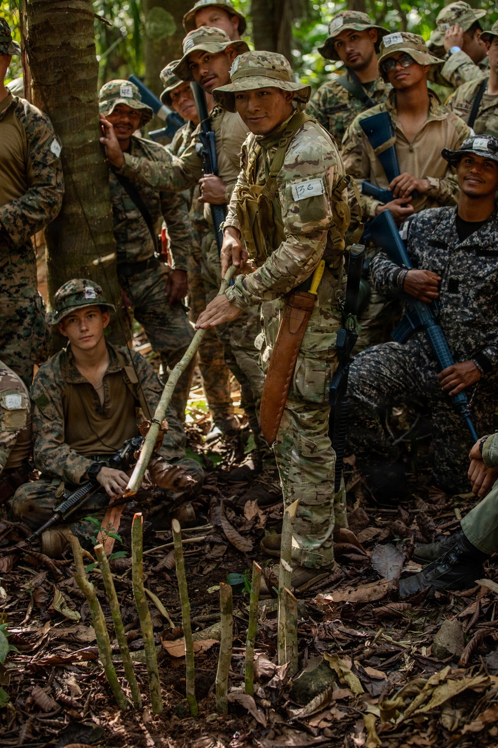 Jungle Operations Training Course - Panama: Jungle Traps and Crafting Training