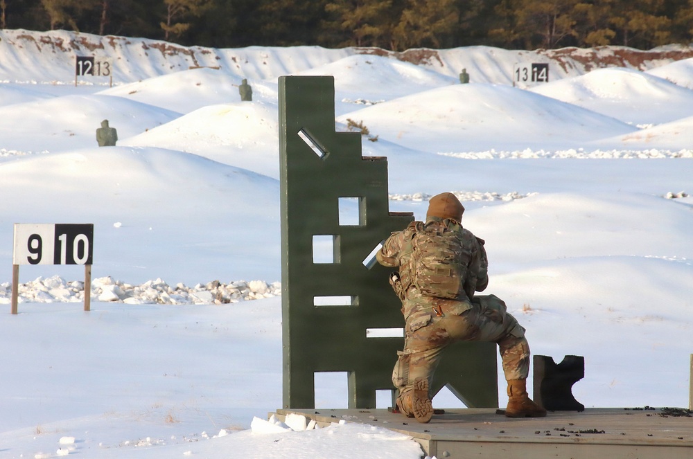 JB MDL- 152 EN Bn M249 Weapons Qual Range 38