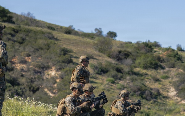 U.S. Marines with Charlie Company, 1st Battalion, 25th Marine Regiment, 4th Marine Division conduct ILOC at Marine Corps Base Camp Pendleton