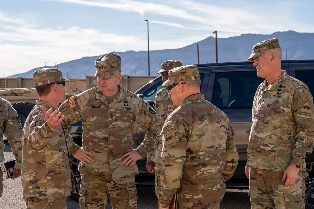 1AD hosts AMC CG on Fort Bliss Transformation visit
