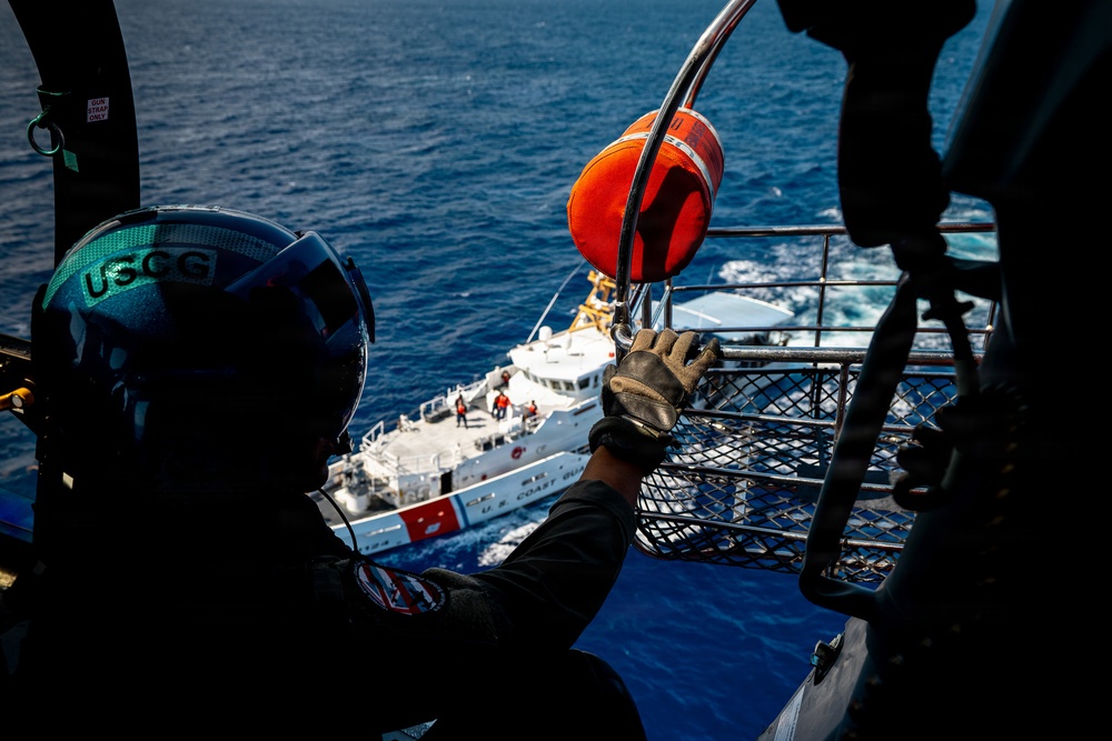 Coast Guard Air Station Barbers Point conducts training with CGC Oliver Berry (WPC 1124)