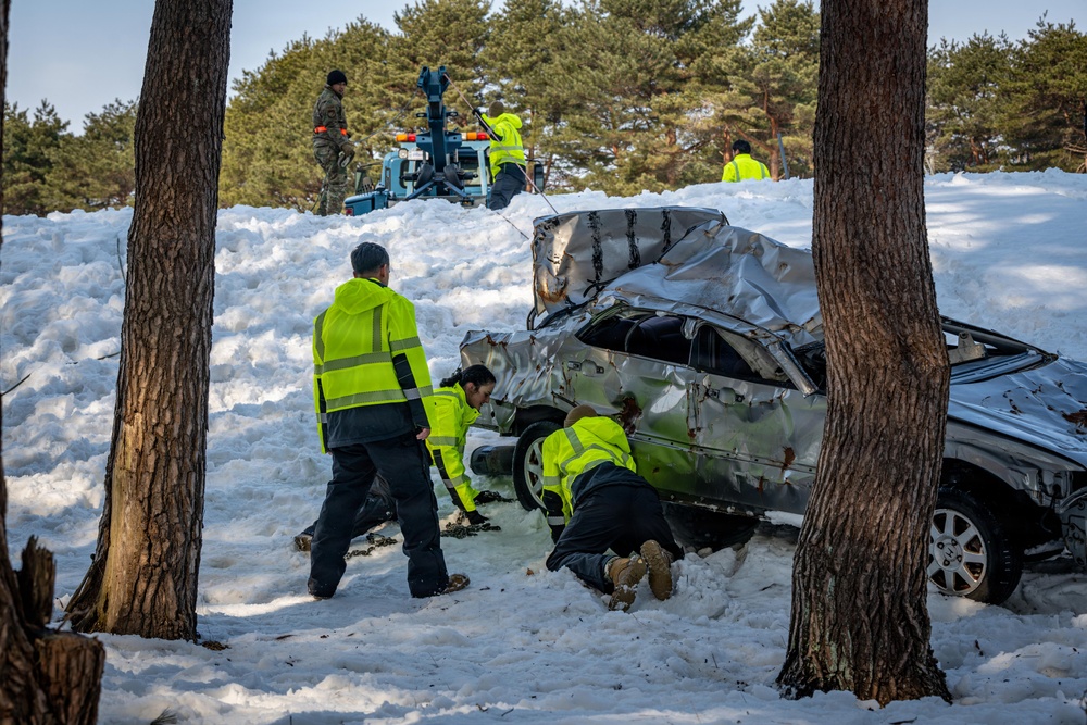Combined Readiness: Inter-unit casualty and vehicle recovery exercise