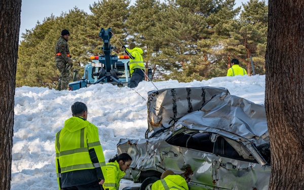 Combined Readiness: Inter-unit casualty and vehicle recovery exercise