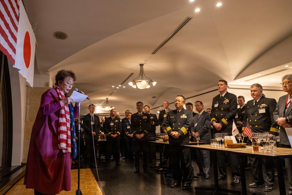 Otaru Community Leaders Hold a Welcome Reception for USS Dewey Sailors