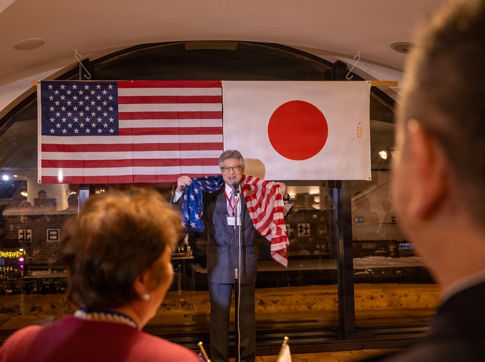 Otaru Community Leaders Hold a Welcome Reception for USS Dewey Sailors